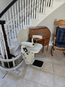 The Pilot Navigator E604 Curved Stairlift